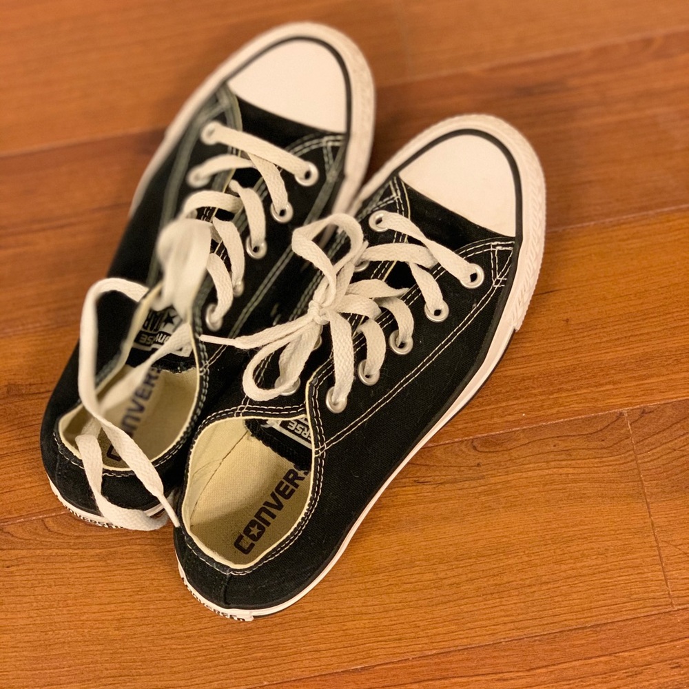 BLACK CONVERSE